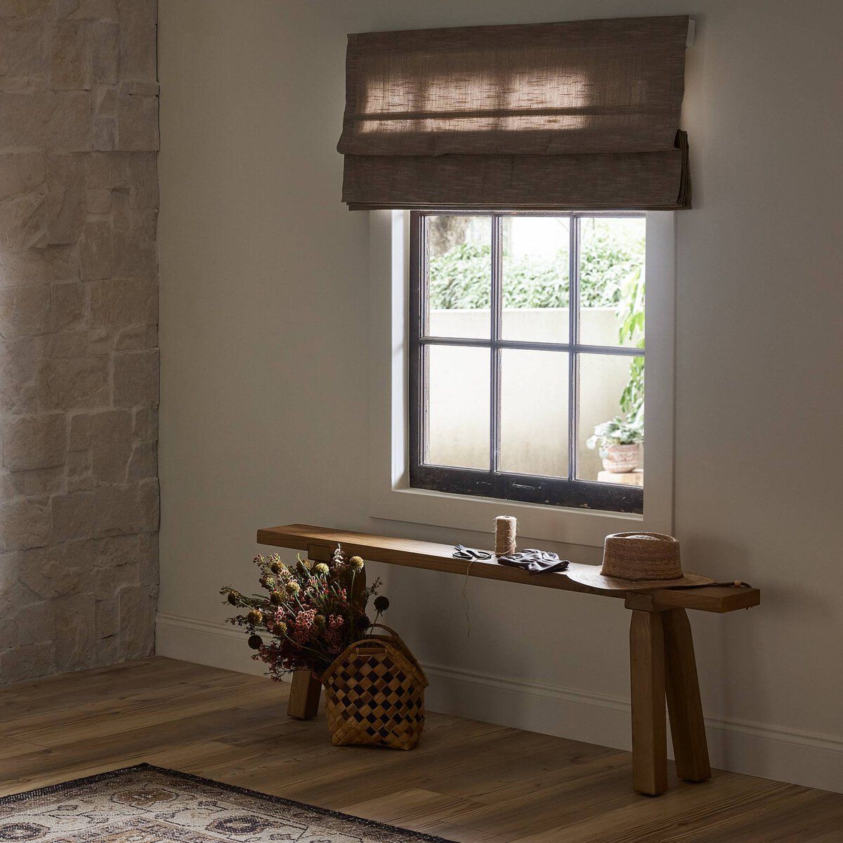 Lahana Accent Bench
