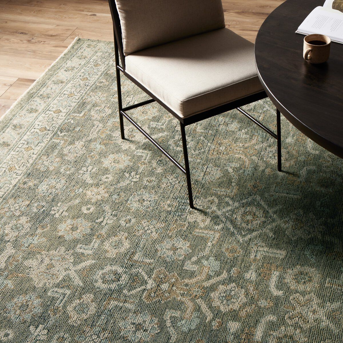 Kenli Hand-knotted Rug