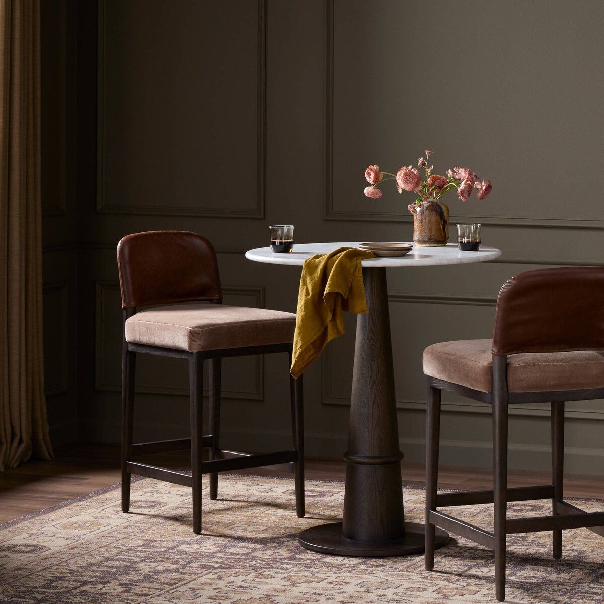 Ryver Stool