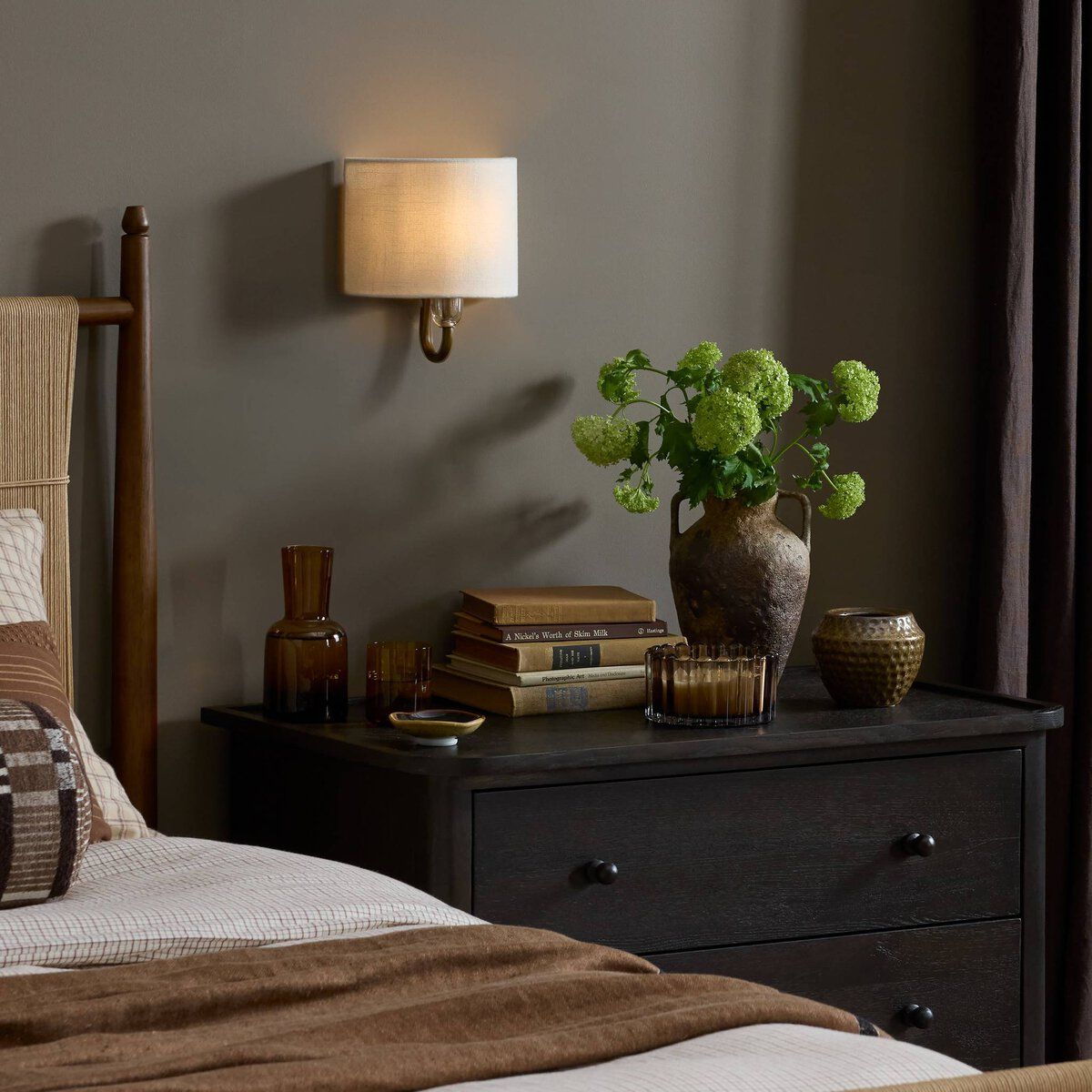 Delina Sconce