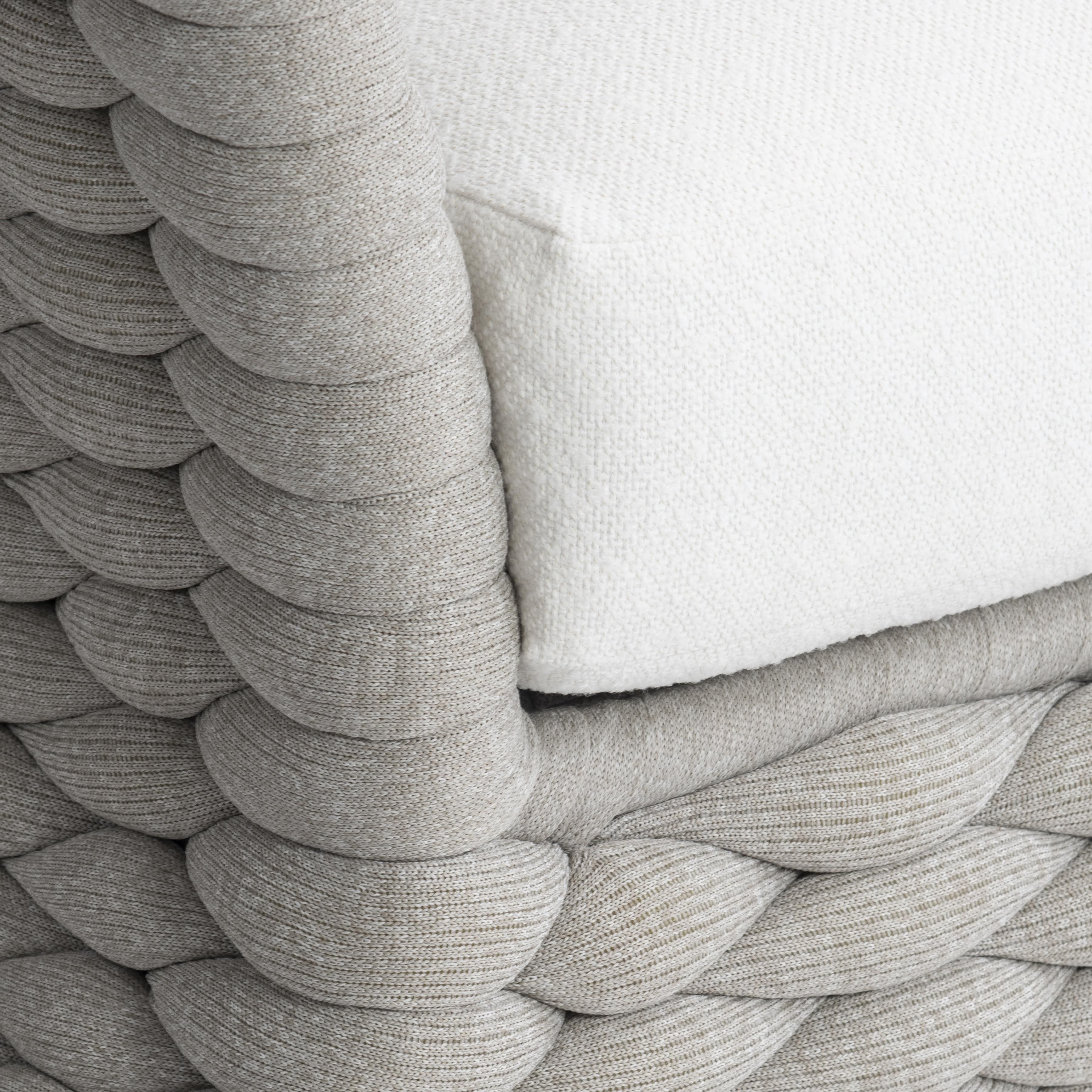 Bernhardt Furniture – Salinas Outdoor Swivel Chair