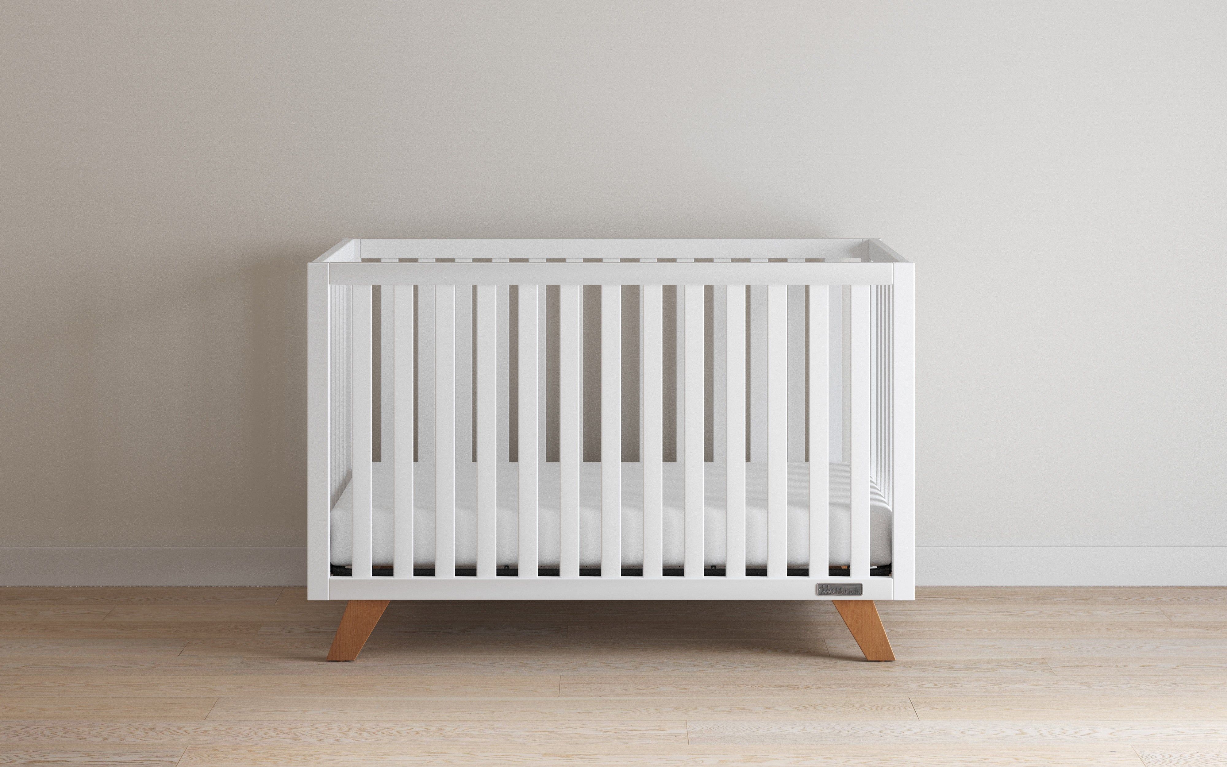 Soho 4-in-1 Convertible Crib, White/Natural