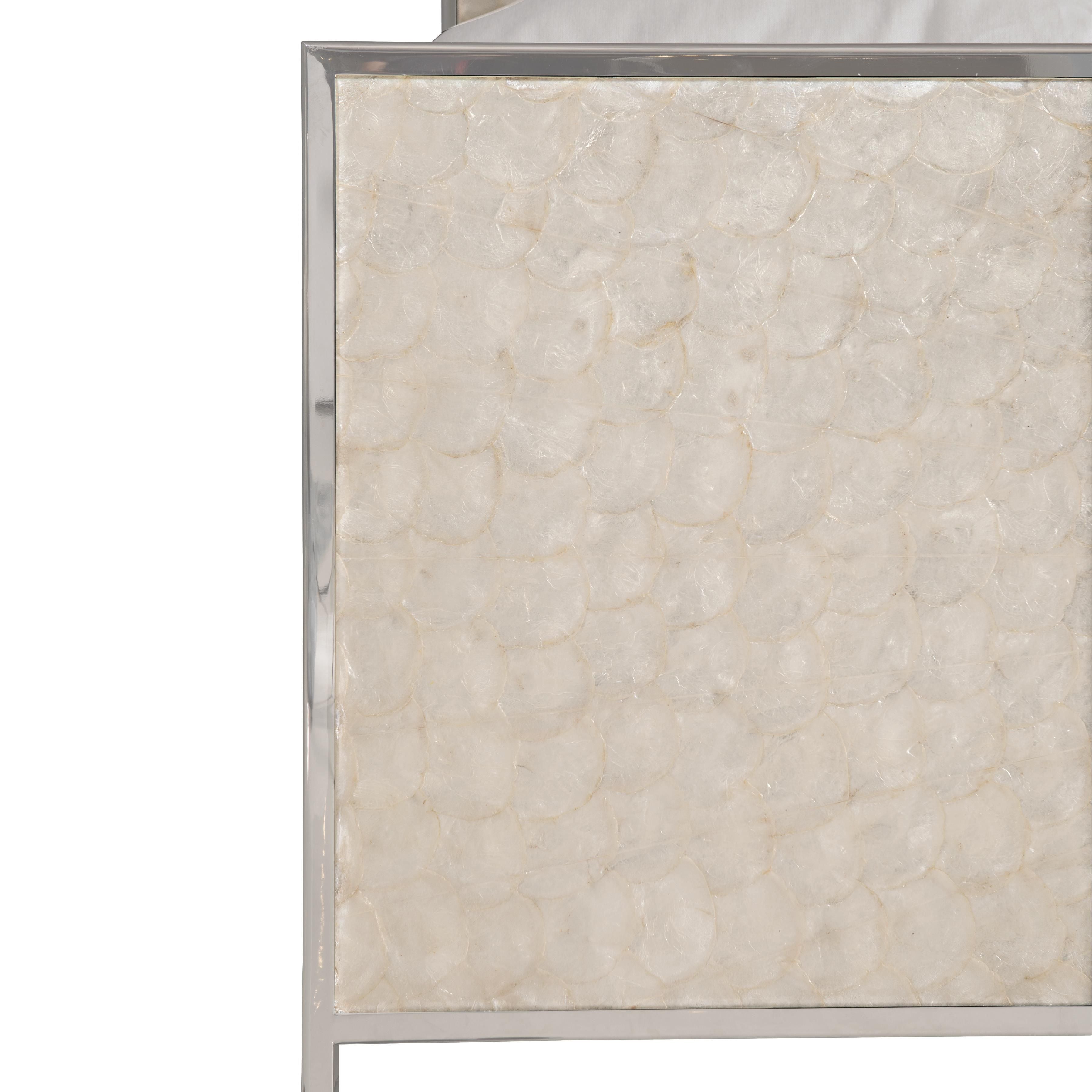 Bernhardt Furniture – Helios Panel Bed King