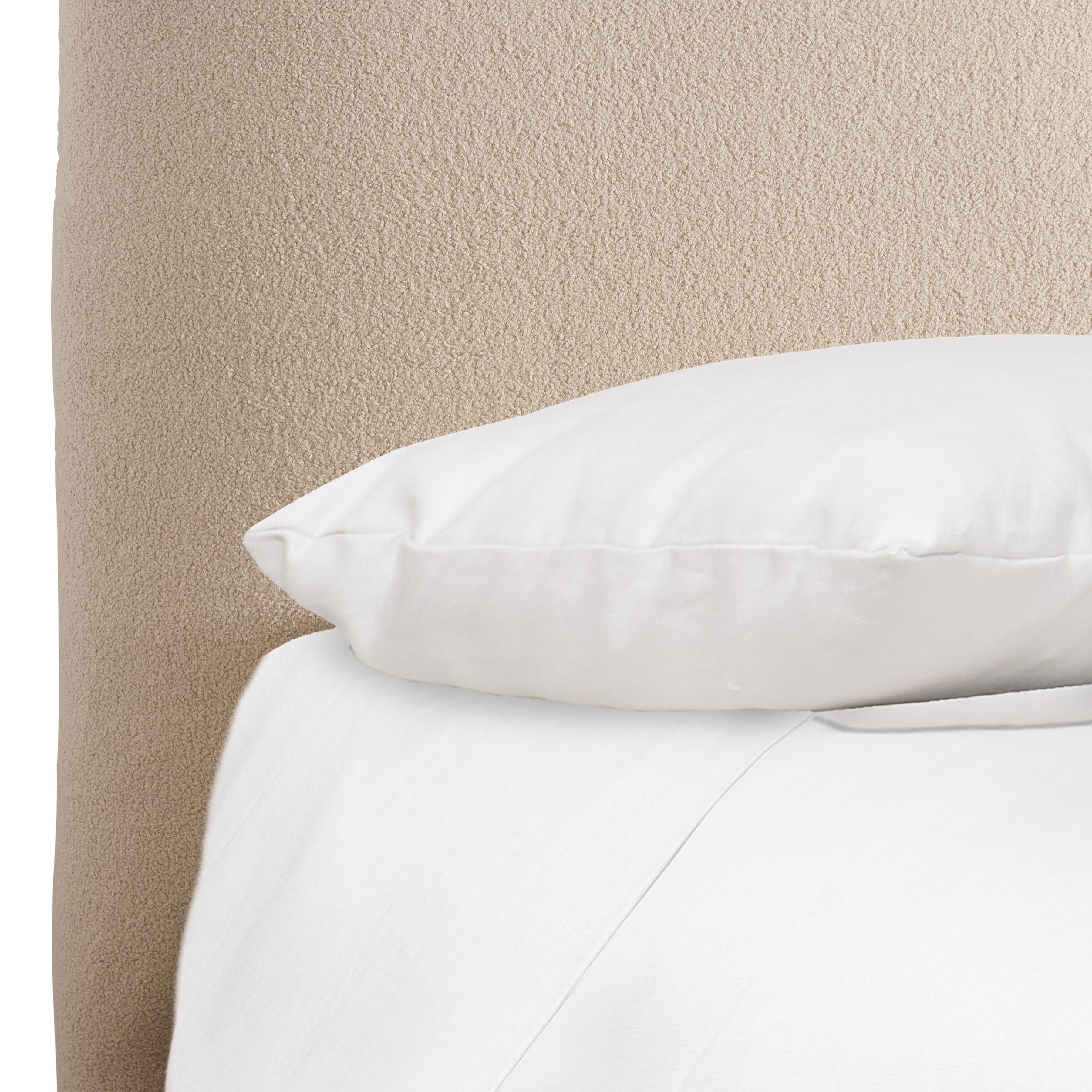 Bernhardt Furniture – Kalo Fabric Panel Bed King