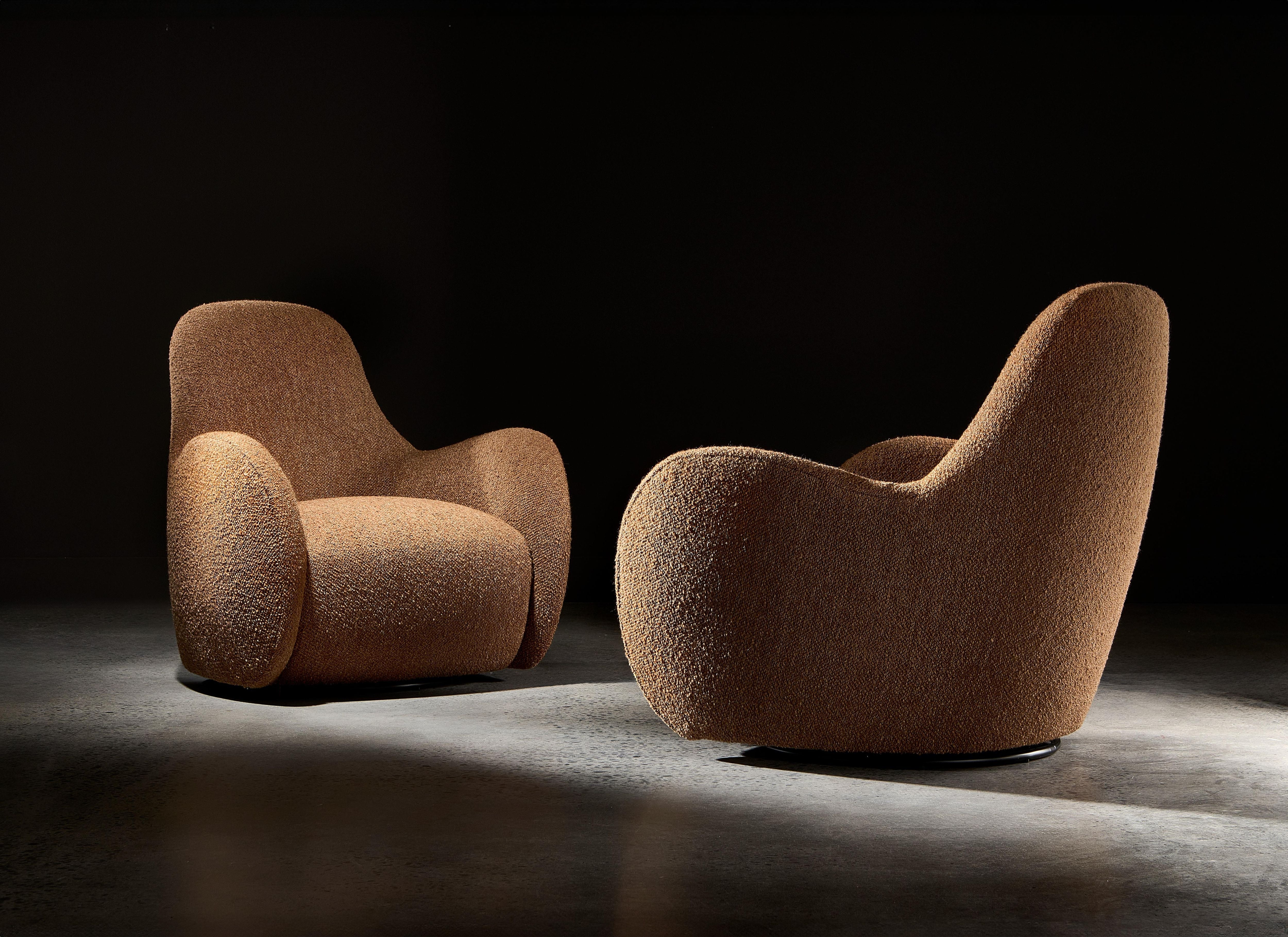 Bernhardt Furniture – Tucci Fabric Swivel Chair