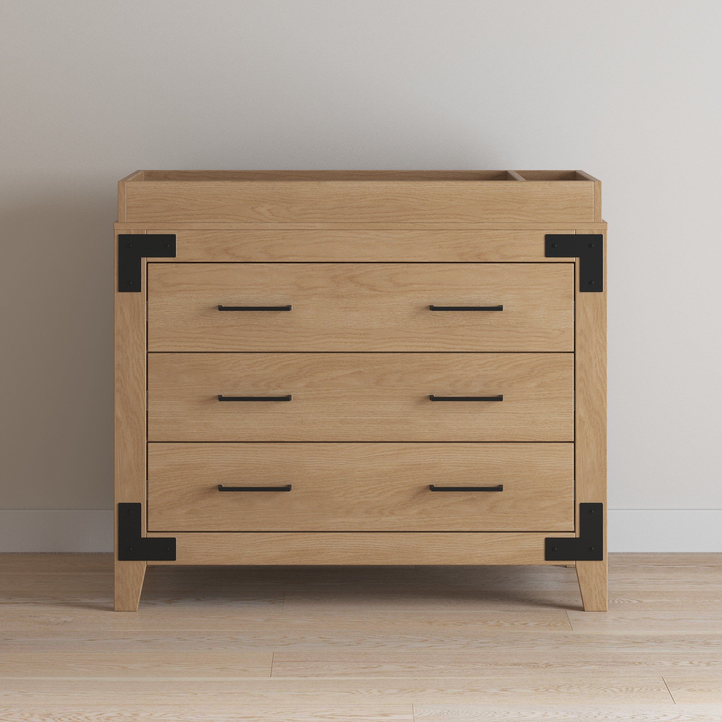 Lucas Dresser, Nutmeg