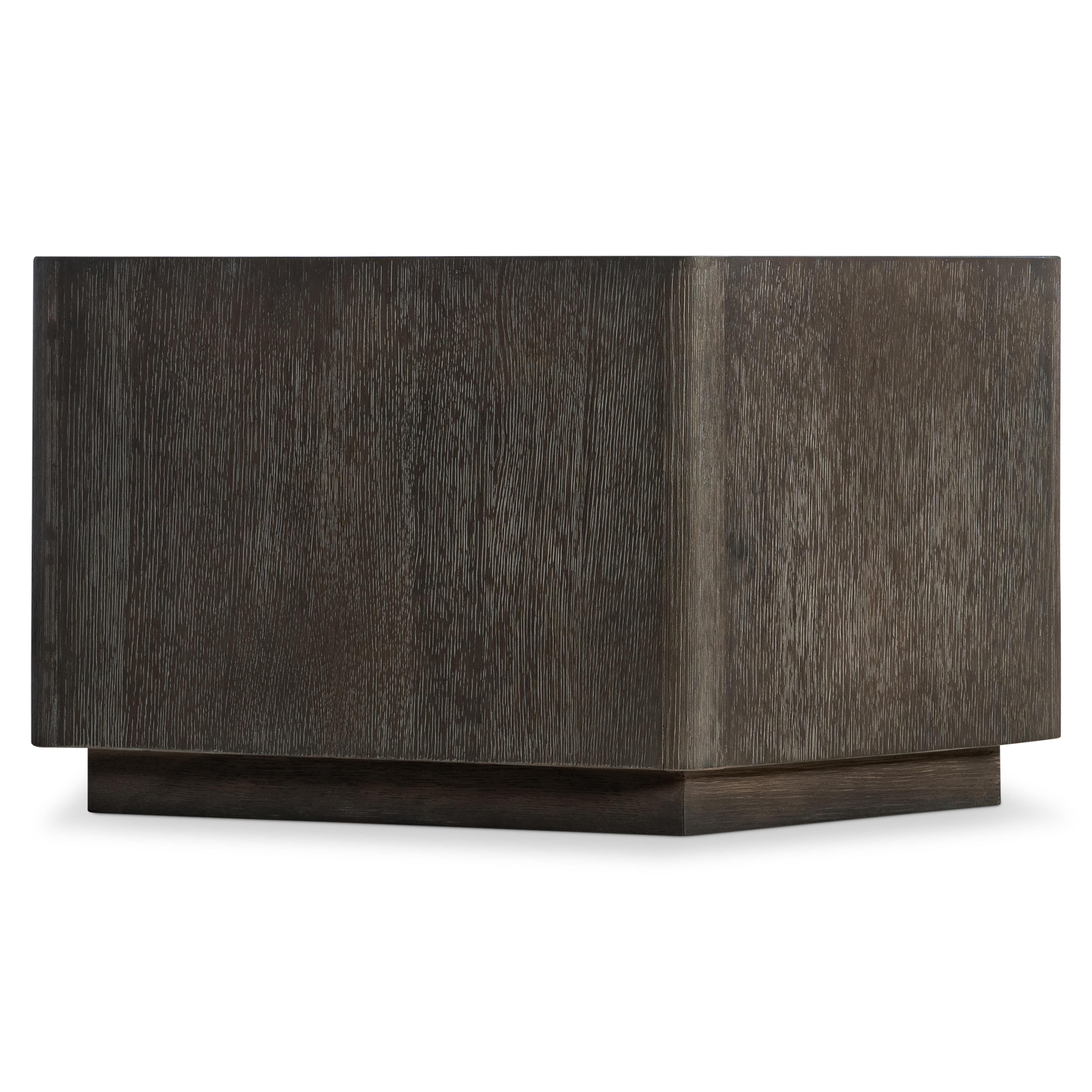 Bernhardt Furniture – Alton Cocktail Table