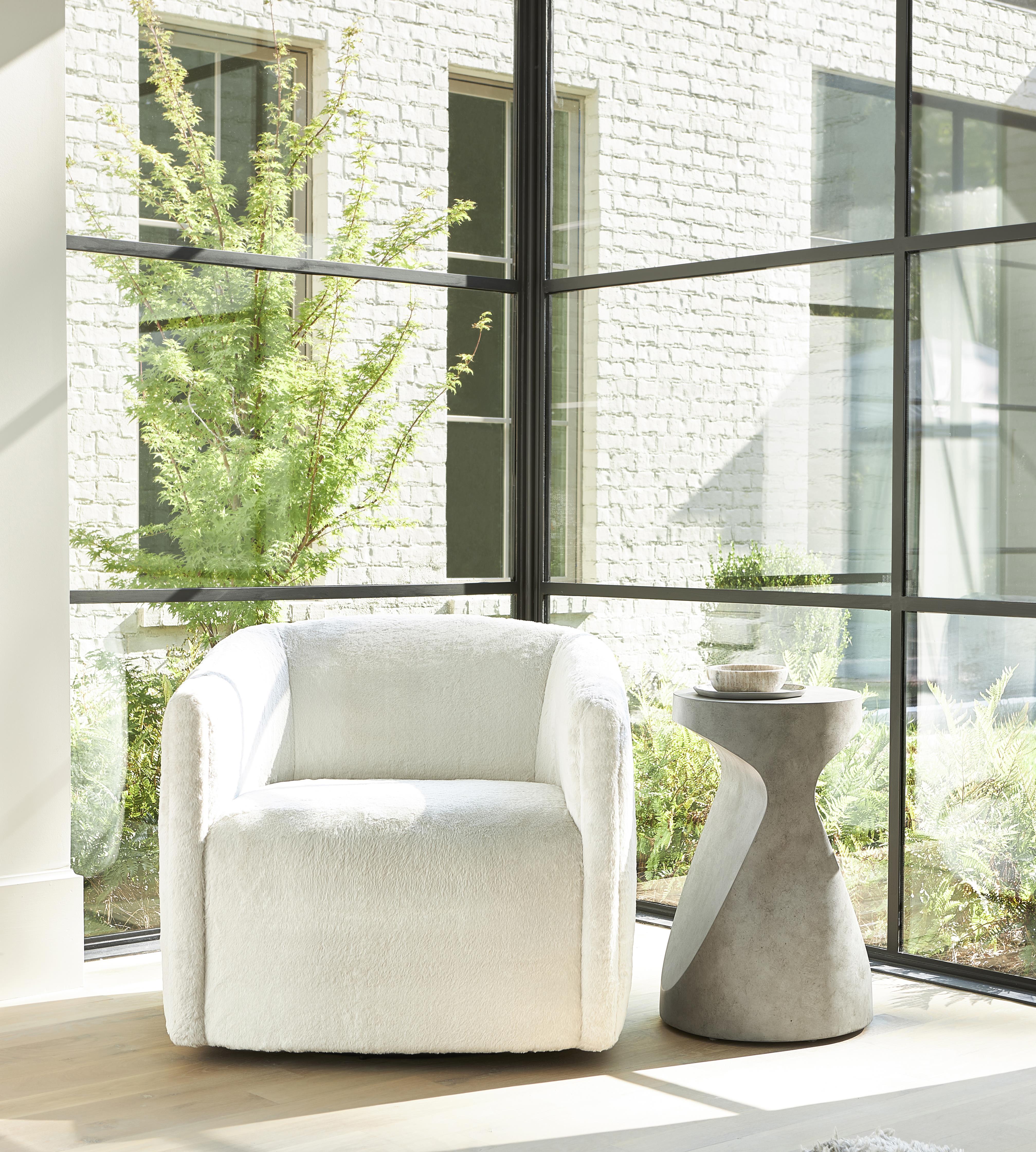 Bernhardt Furniture – Sereno Accent Table