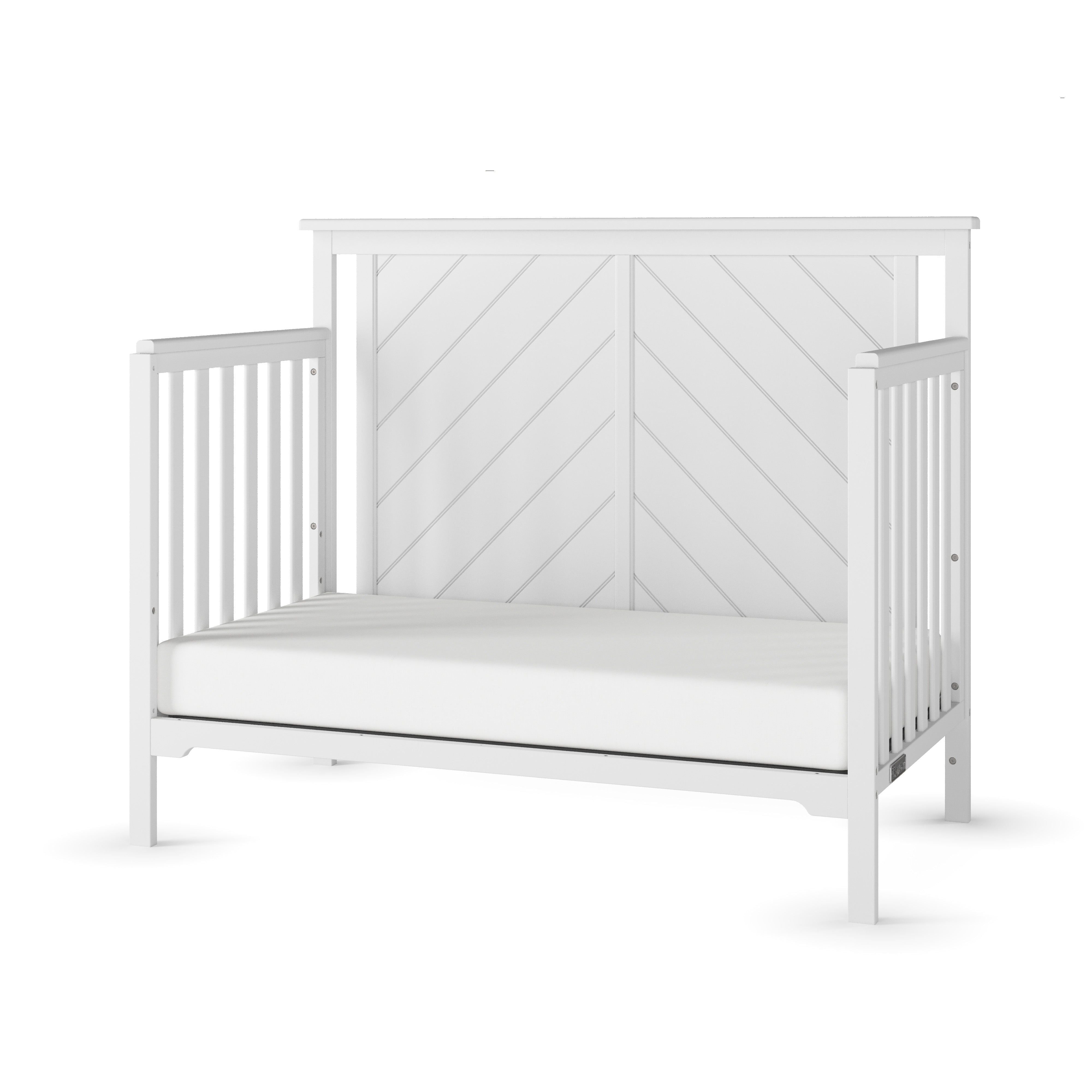 Hampton Flat Top 4-in-1 Convertible Crib, Matte White