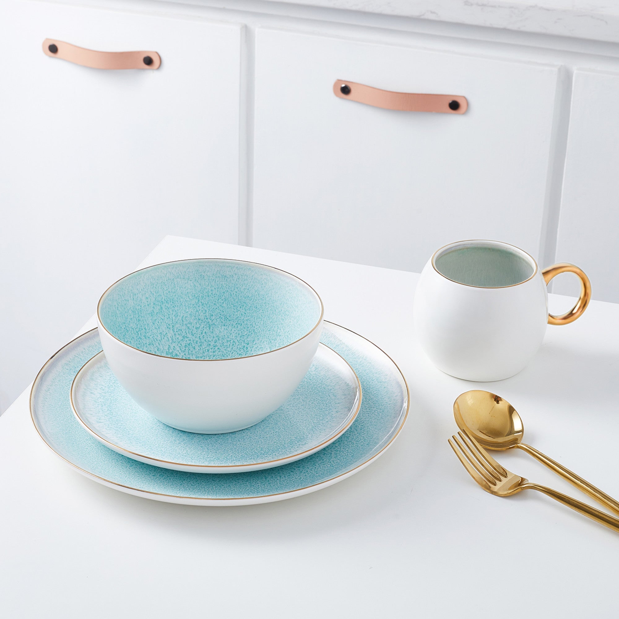 Josephine Porcelain Bowl - Mint