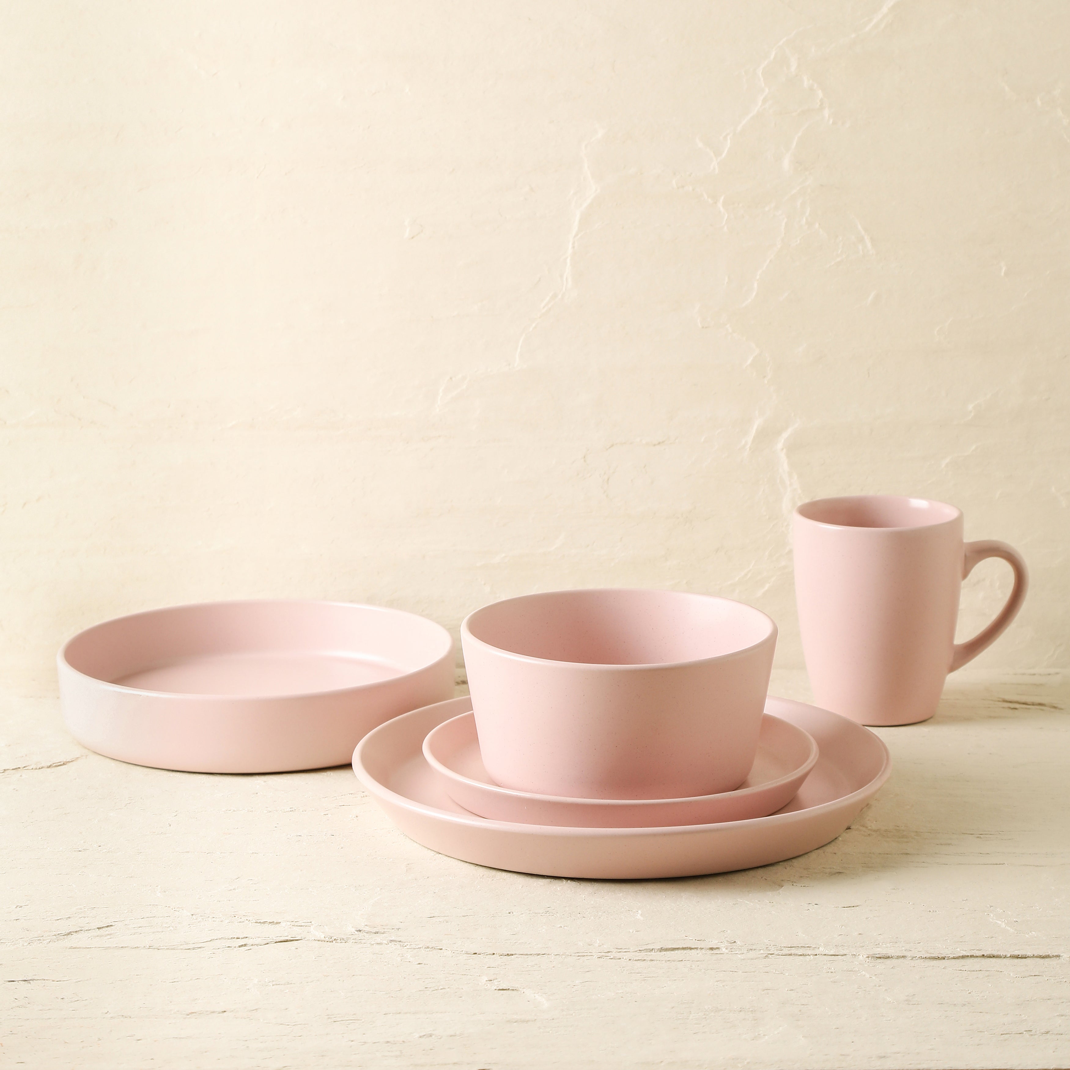 Albie Stoneware Dinnerware Set with Pasta Bowls - Pink