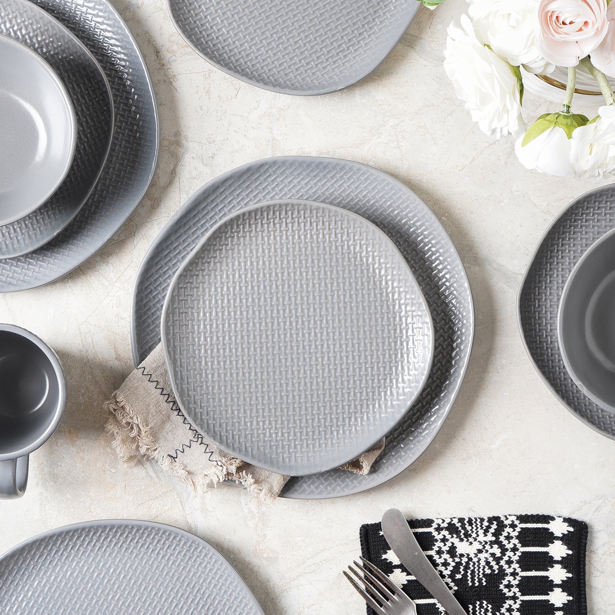 Abigael Stoneware Dinner Plate - Gray