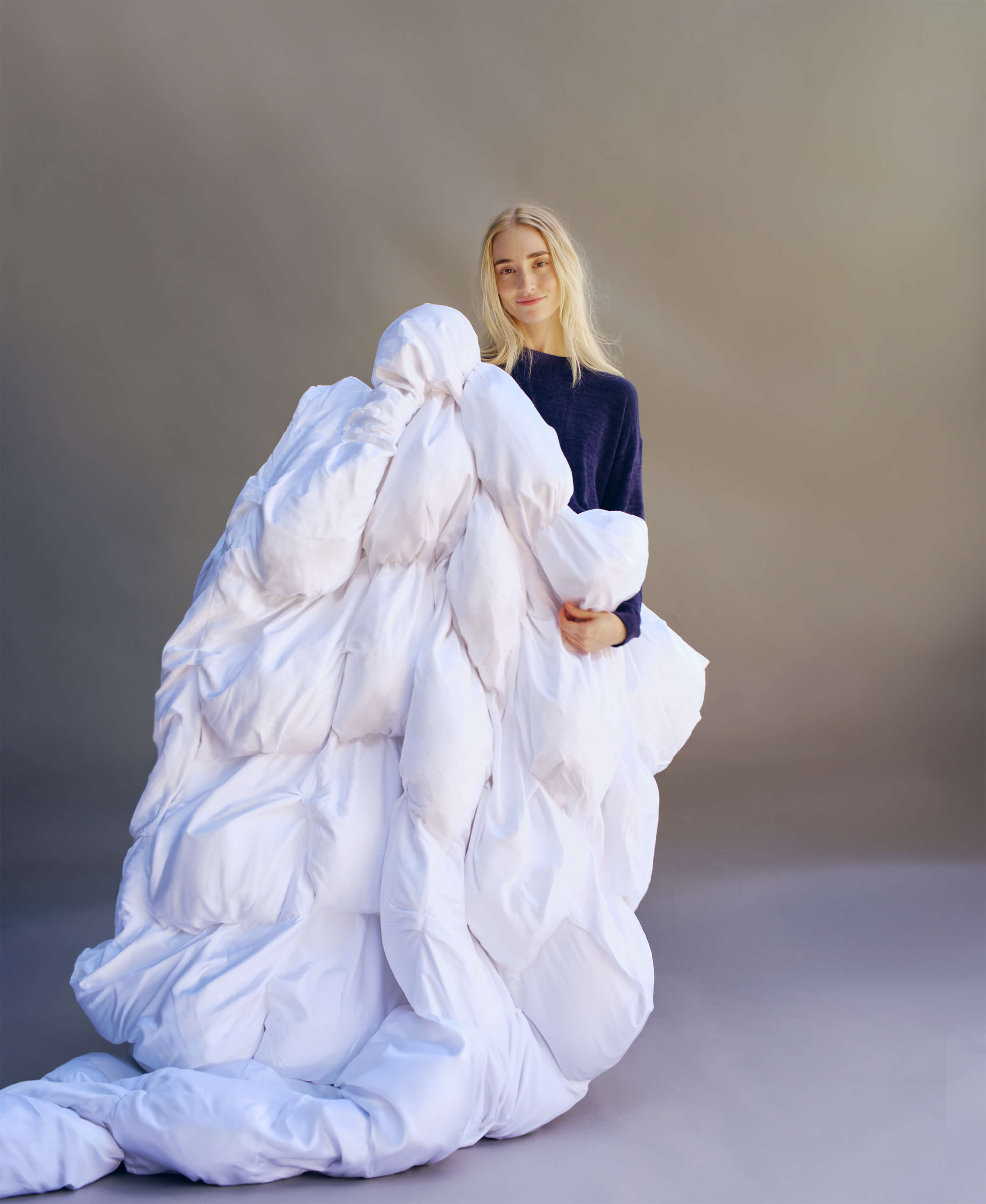 Cloud Cool Light Cropped Sweater