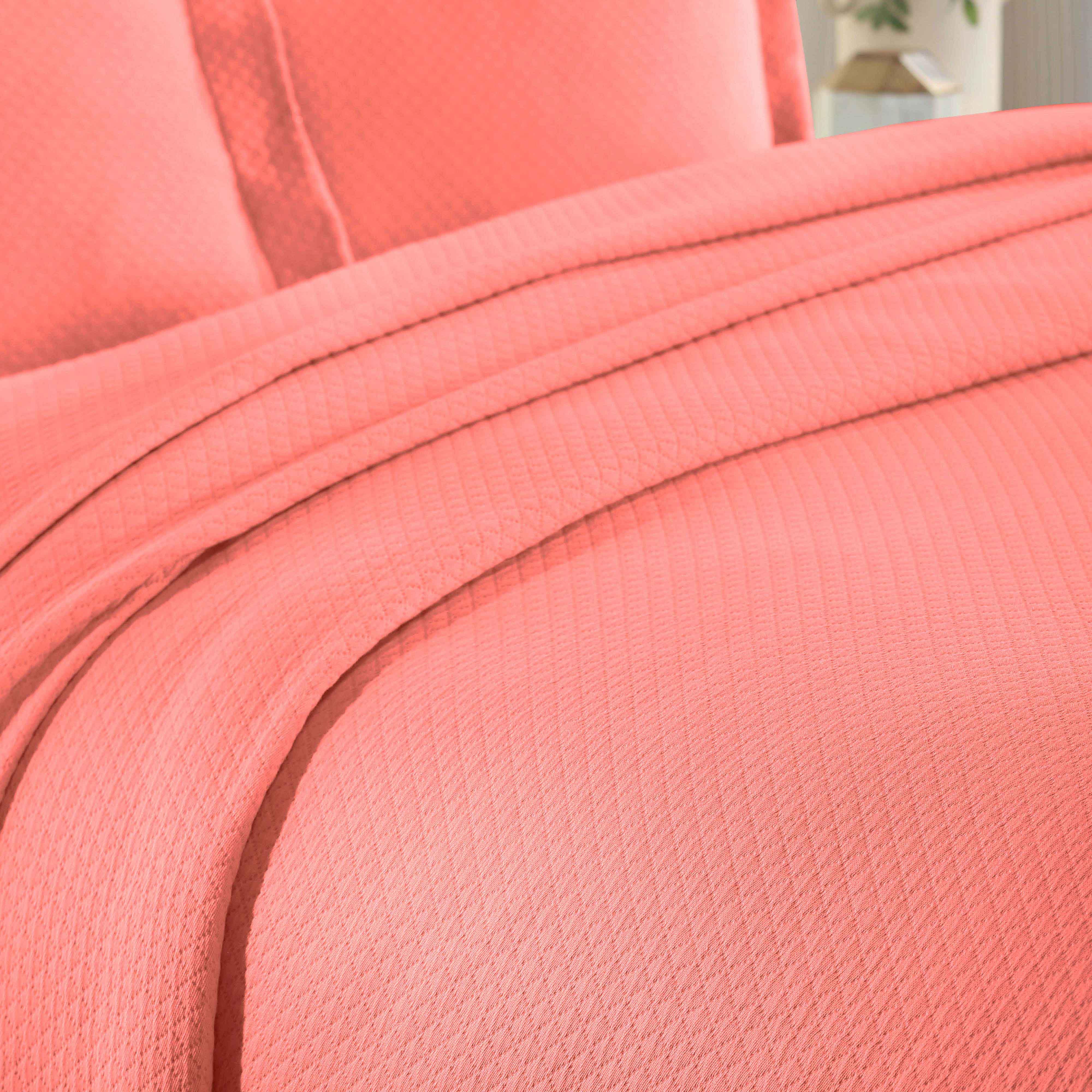 Solitaire Jacquard Matelassé Cotton Diamond Solitaire Bedspread Set - Bedspread by Superior Brand