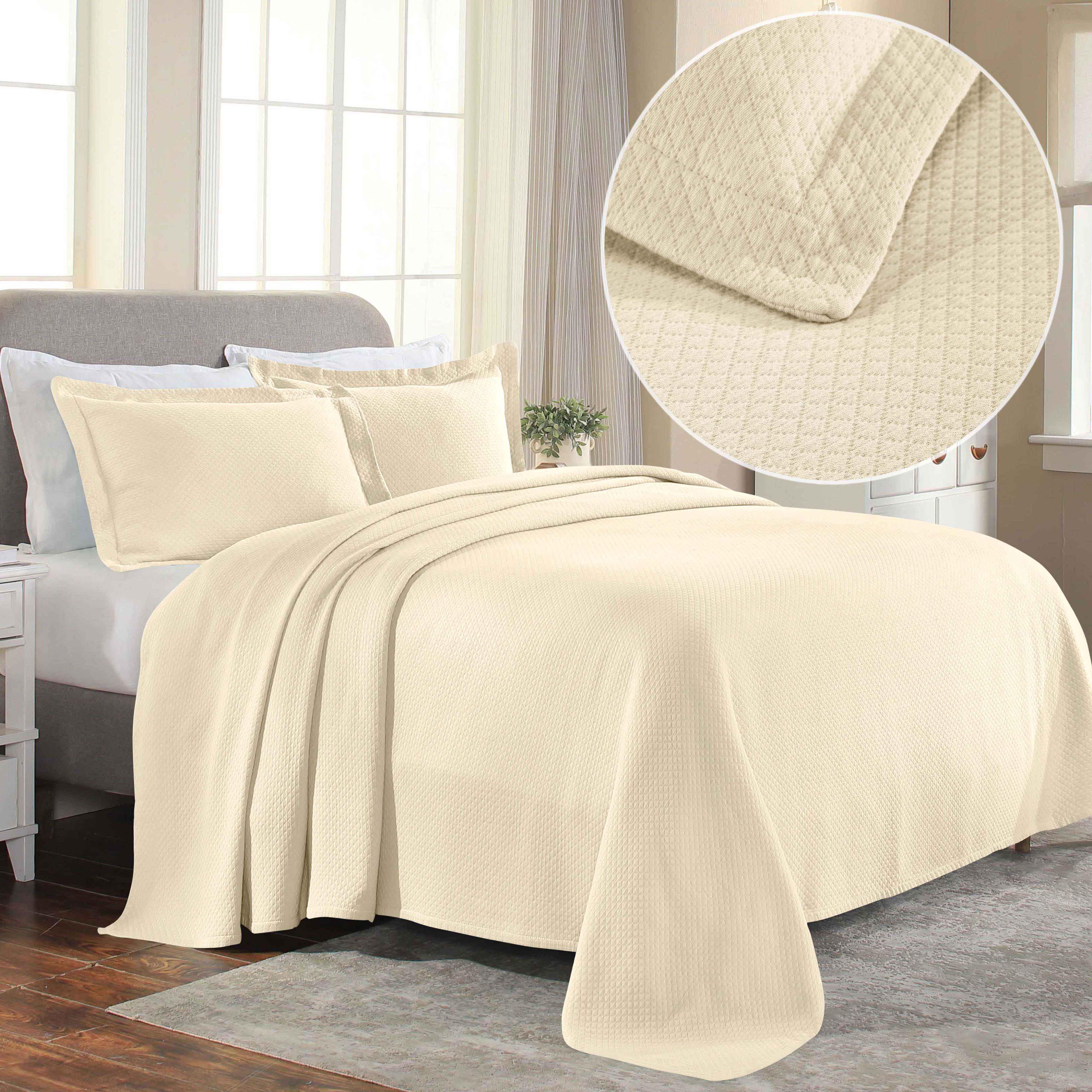 Solitaire Jacquard Matelassé Cotton Diamond Solitaire Bedspread Set - Bedspread by Superior Brand