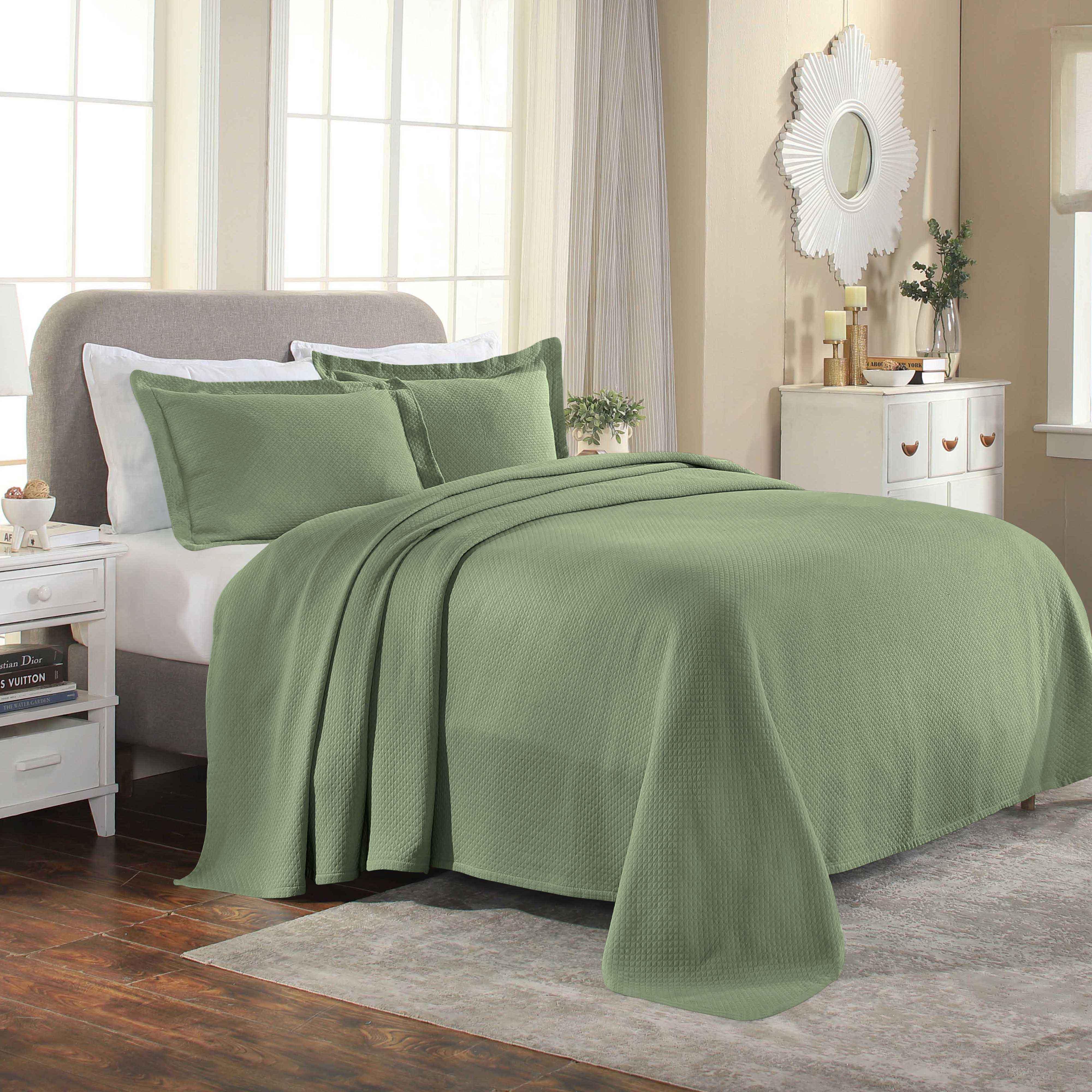 Solitaire Jacquard Matelassé Cotton Diamond Solitaire Bedspread Set - Bedspread by Superior Brand