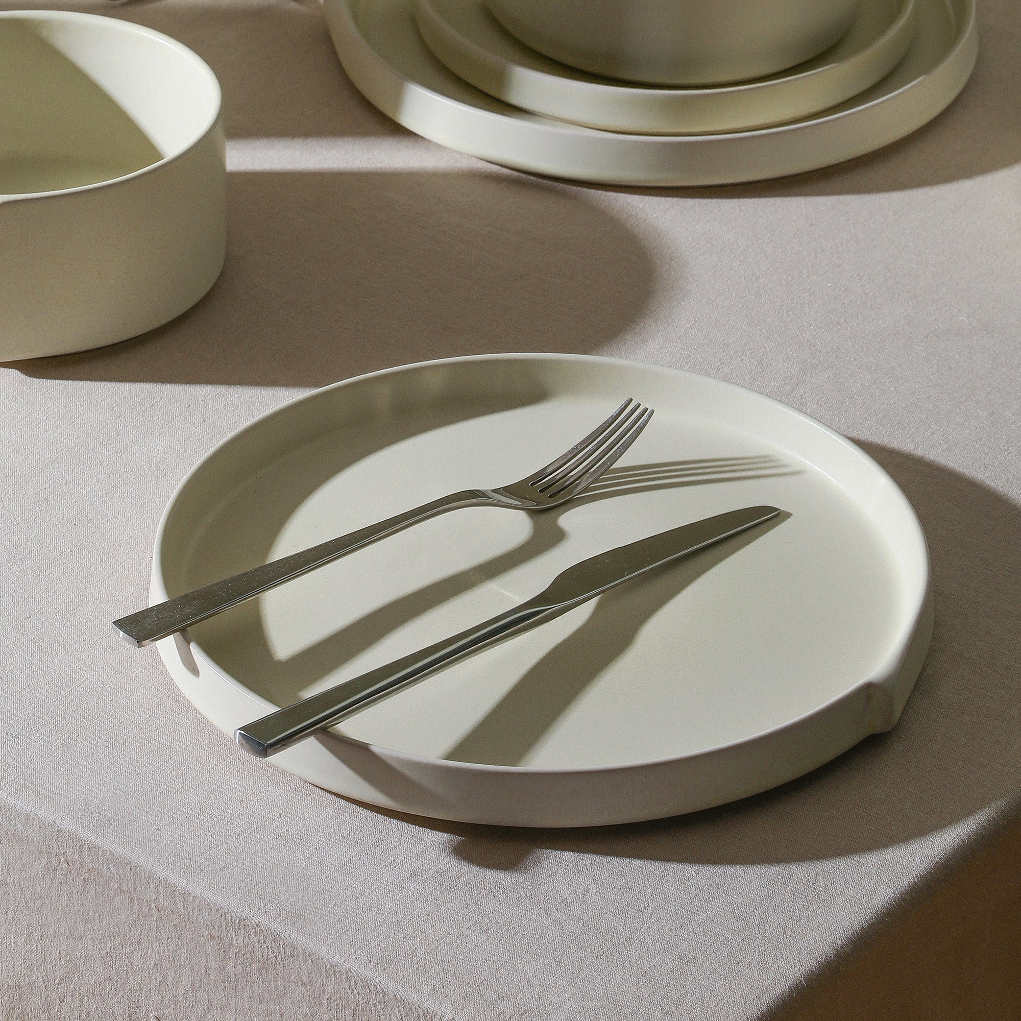 Bao Stoneware Dinner Plate - Beige