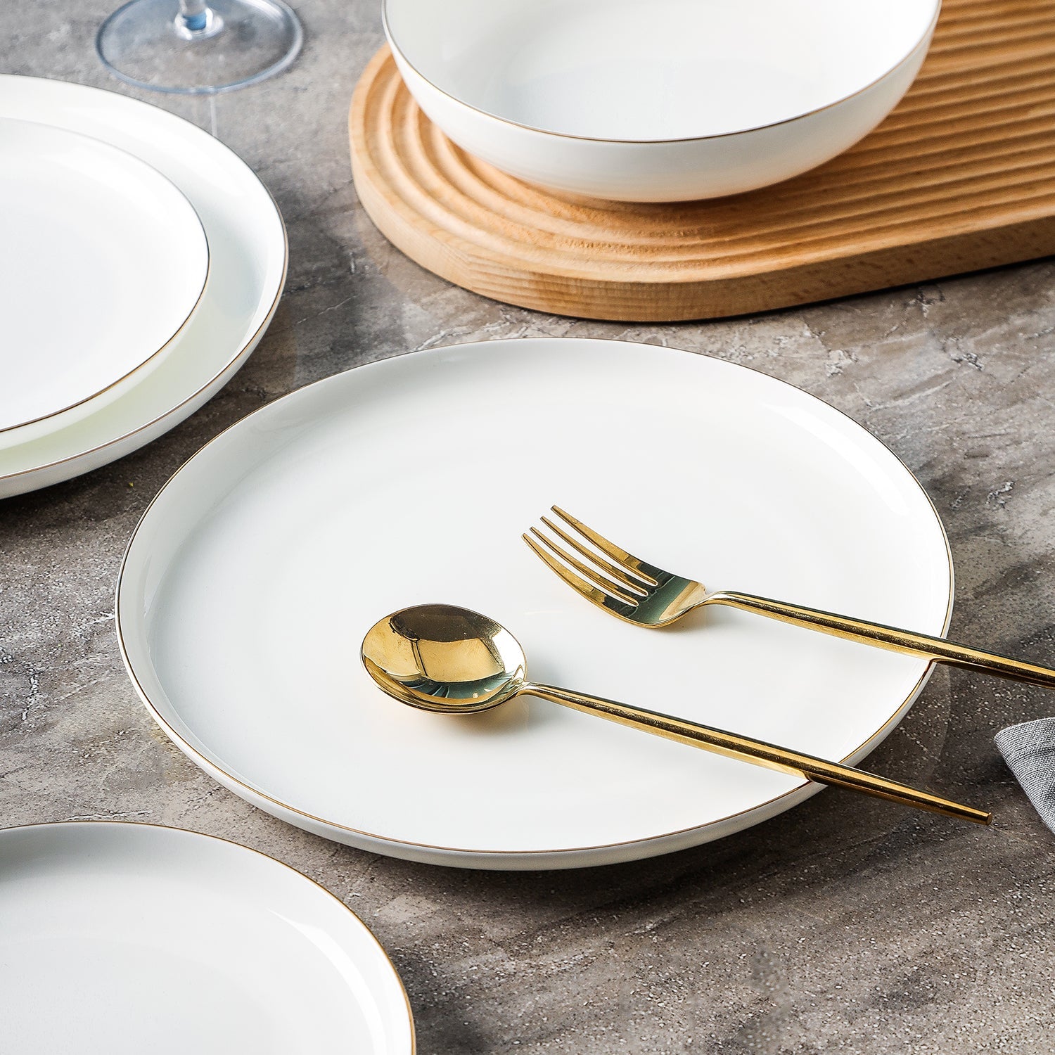 Gabrielle Bone China Dinnerware Set - White And Gold