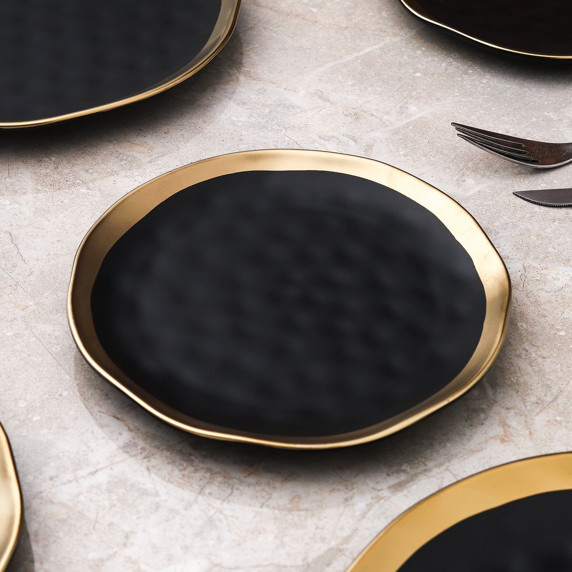 Florian Porcelain Salad Plate - Black