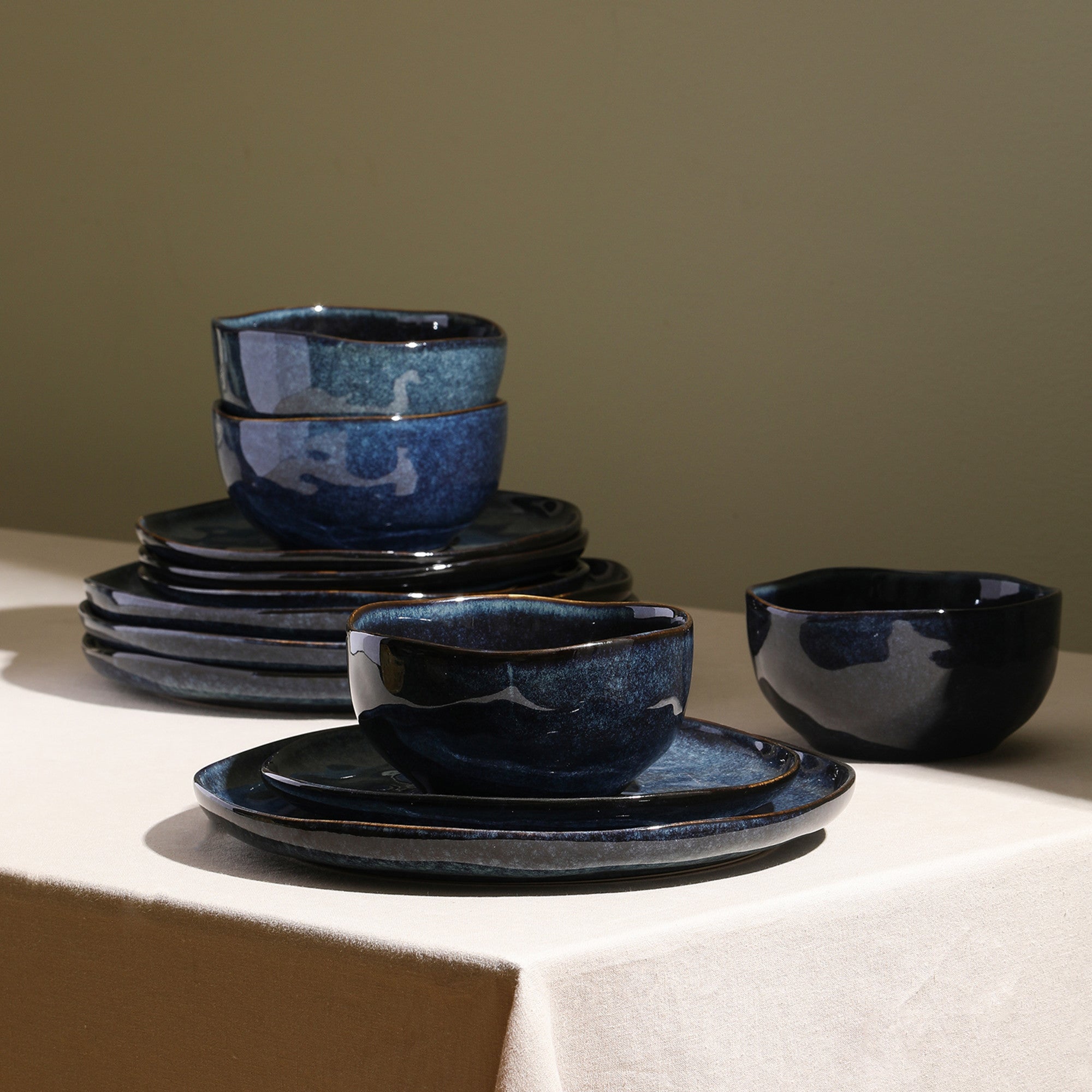Mirella Stoneware Dinnerware Set - Blue