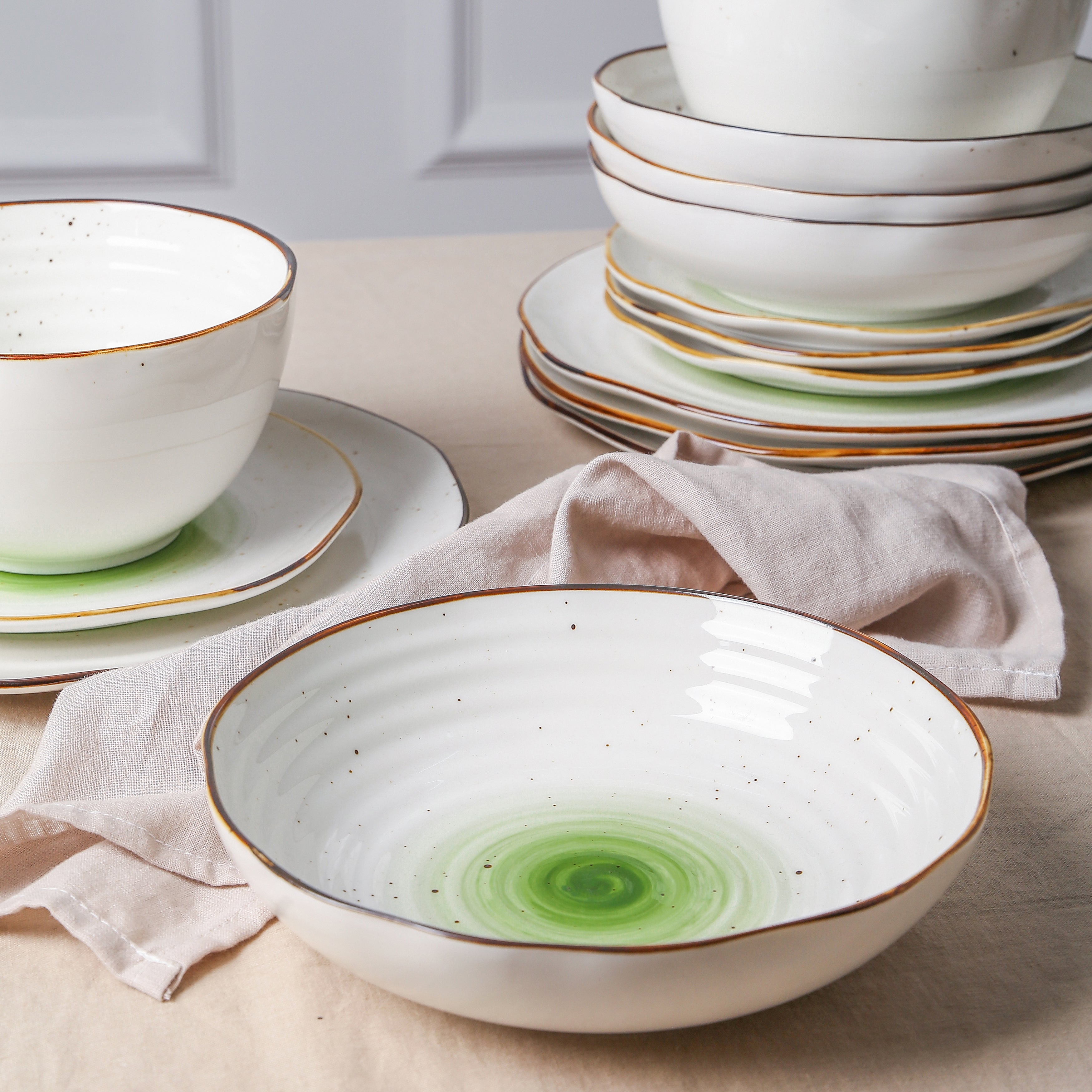Luma Porcelain Dinnerware Set - Green