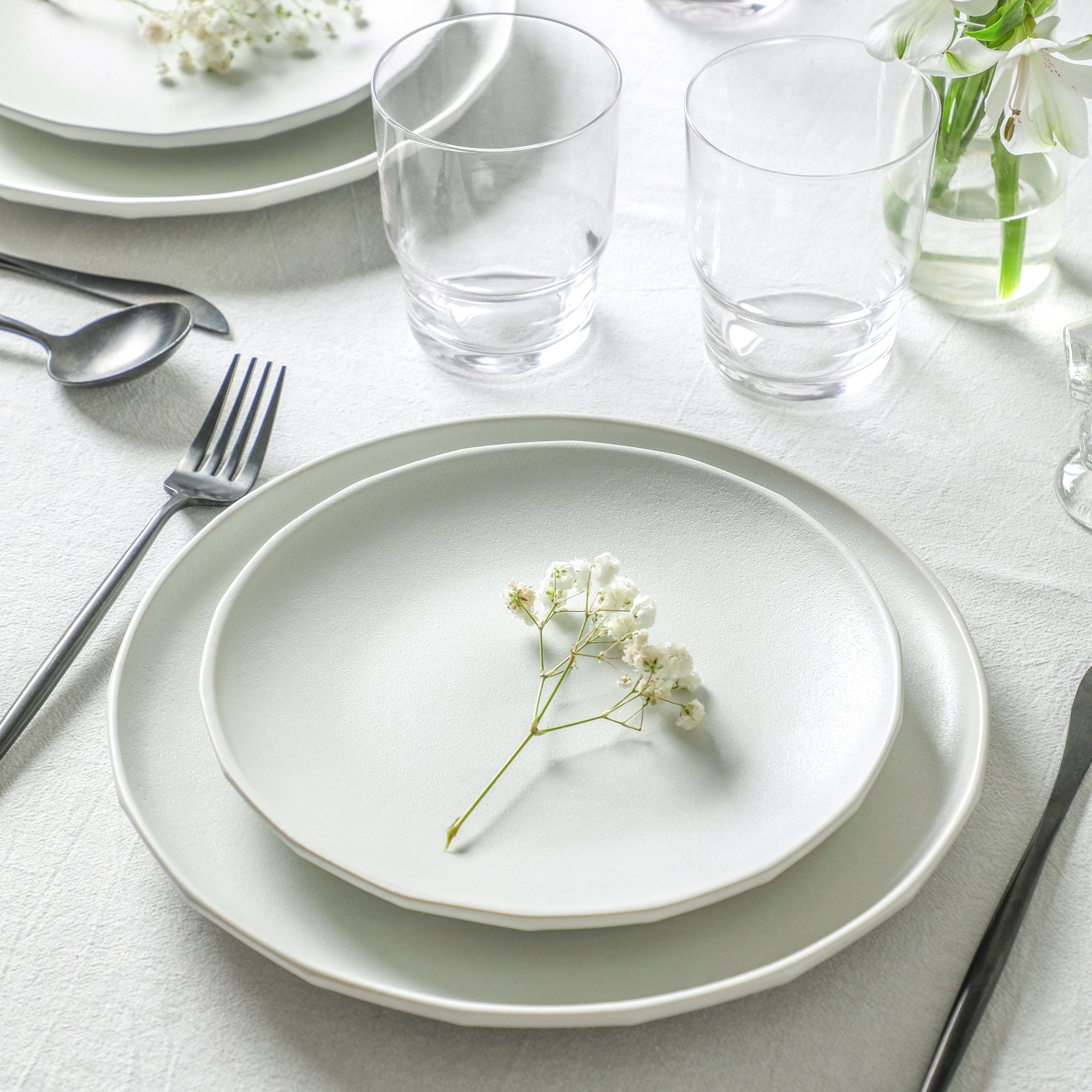 Rio Stoneware Dinnerware Set with Glassware - Beige