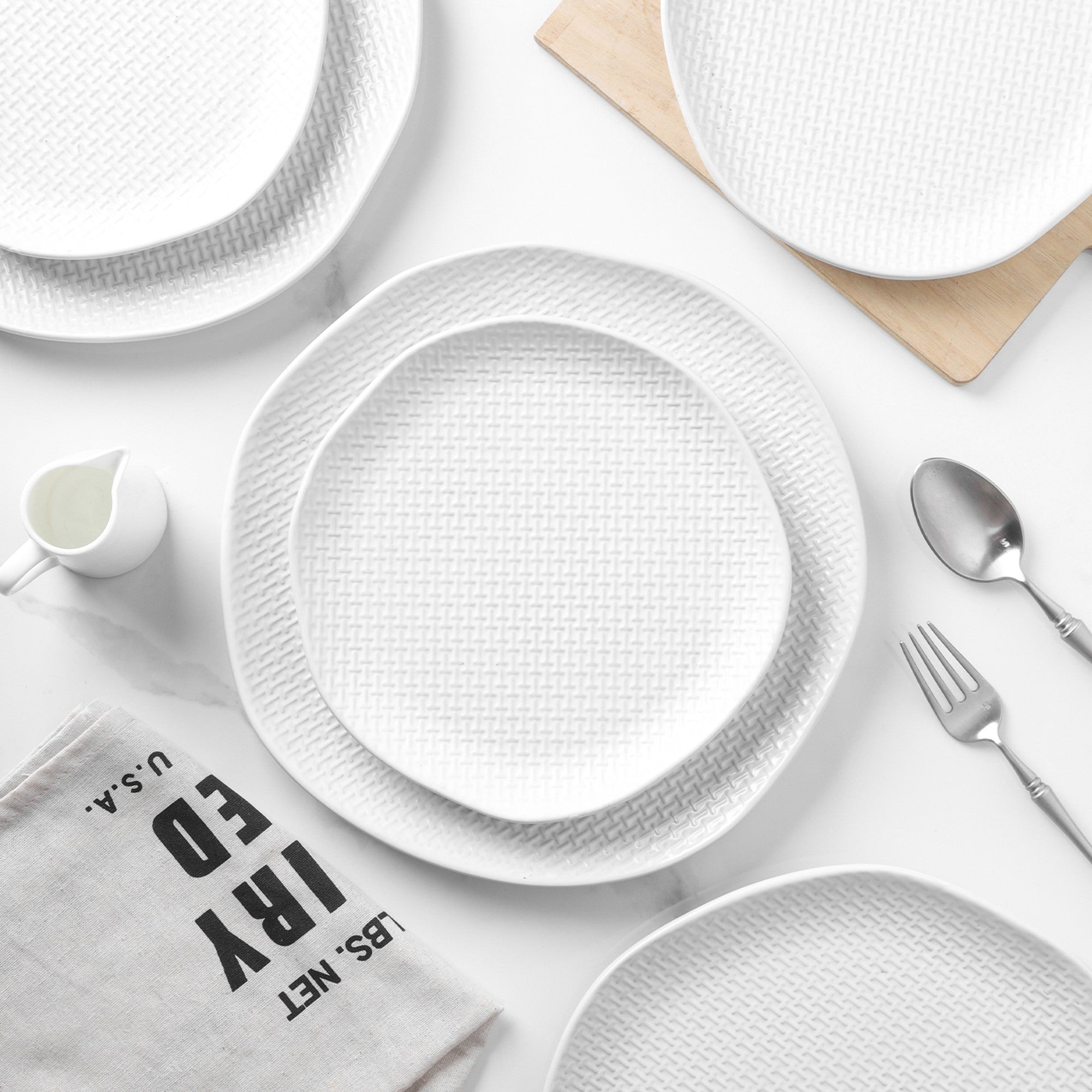 Abigael Stoneware Dinner Plate - White